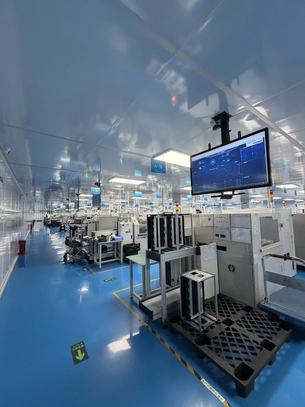 Our Shenzhen SMT assembly workshop