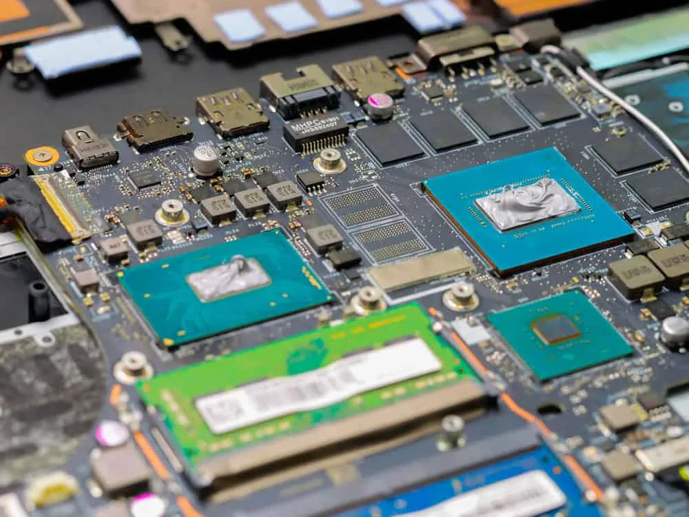 Circuit Board vs. Motherboard: How Do They Differ?